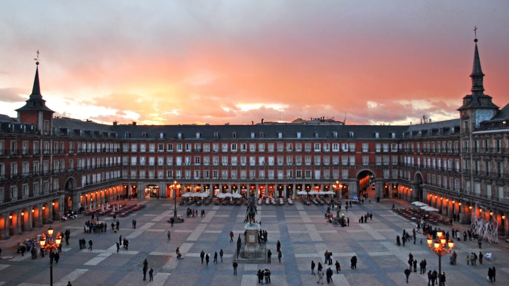 madrid spain europe alejandro alonso sky city 1447267 pxhere.com 2